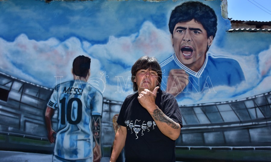 El mural de Midland a Maradona y Messi - Olé